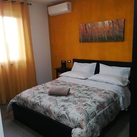 B&B Borgo Lando Barcellona-Pozzo di Gotto Bagian luar foto