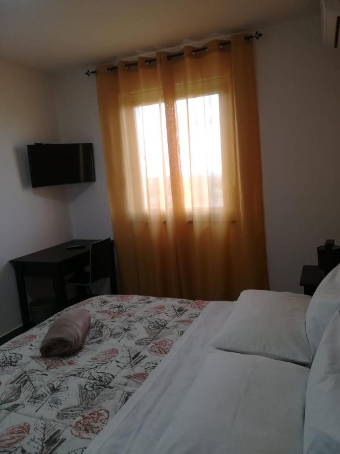 B&B Borgo Lando Barcellona-Pozzo di Gotto Bagian luar foto