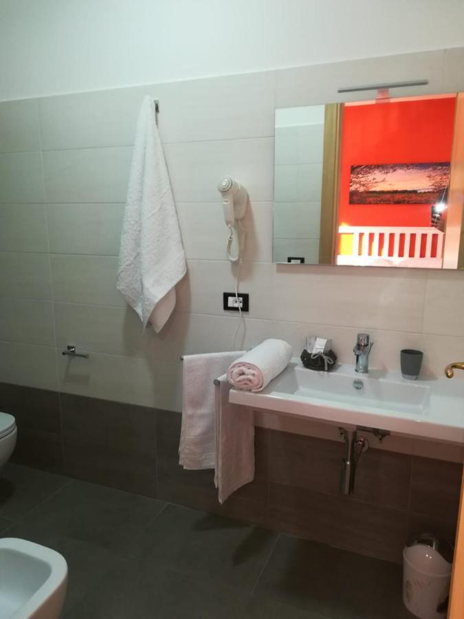 B&B Borgo Lando Barcellona-Pozzo di Gotto Bagian luar foto