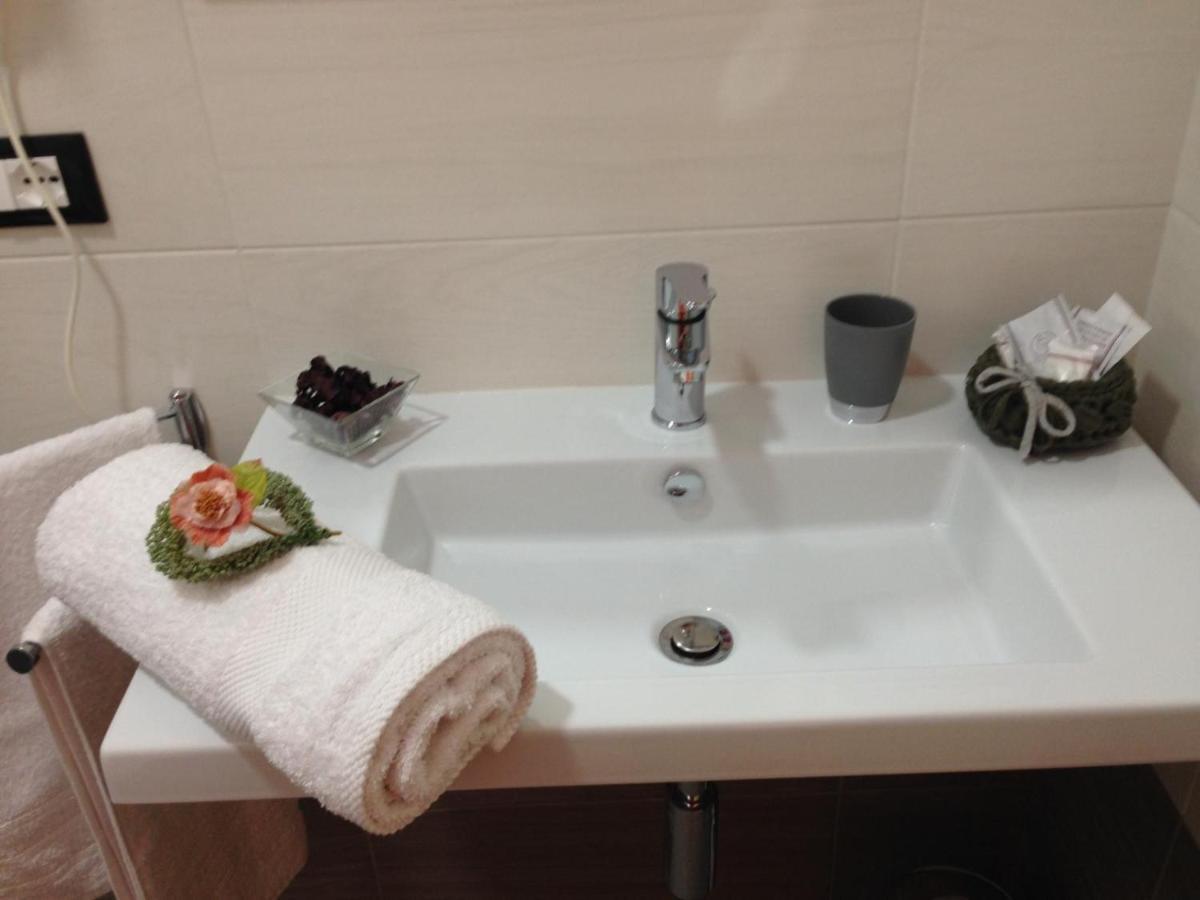 B&B Borgo Lando Barcellona-Pozzo di Gotto Bagian luar foto
